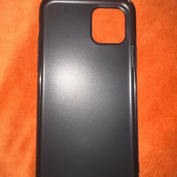 Designer styled iphone case - Picture 2 of 2